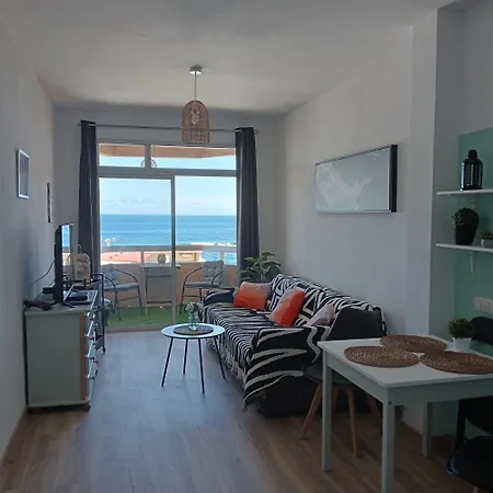Luas Beachfront House Canteras Apartment *